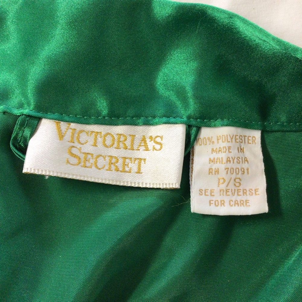 Victoria's Secret Green Satin Robe - Picture 3 of 10